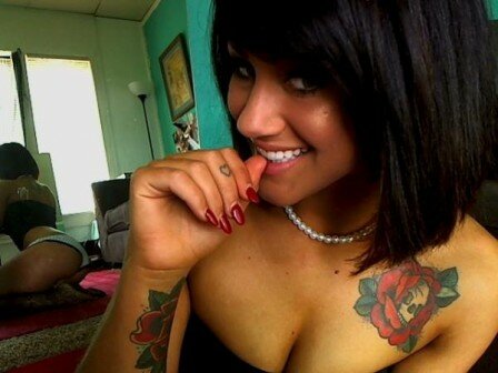 charliesweetsmf Tattoos SELFPIC Model Cleavage Black Hair 